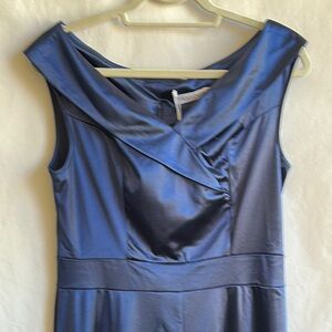 Haisora navy blue fitted sleeveless gown, size XL
